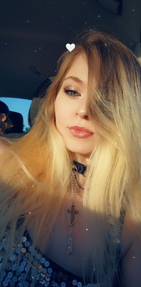 Elayna Prescott free actress pics