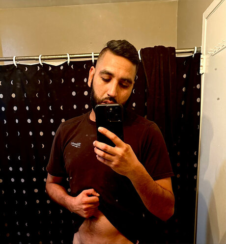 Sinful One naked pornstar pictures