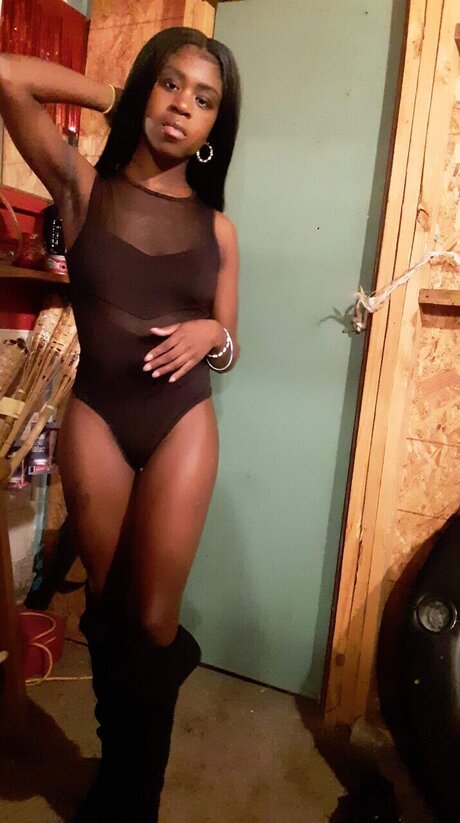 Sensational Drip model nice archive