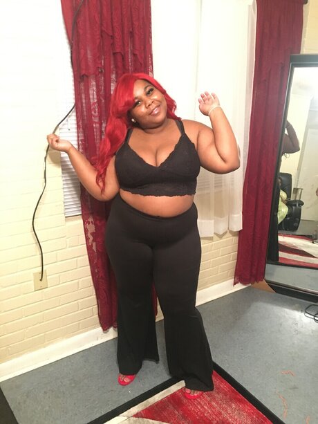 Sharayvia Jones star best pic