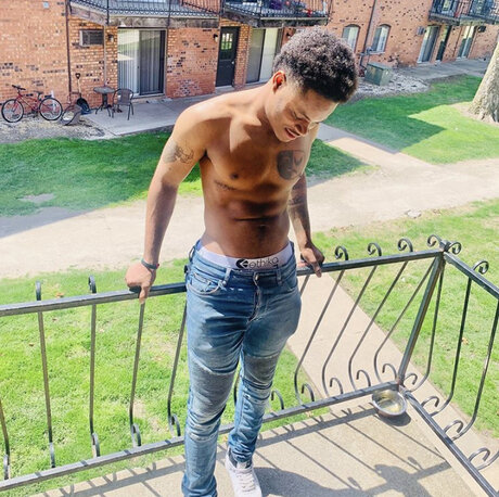 MonteeCarlo pornstar hd galleries