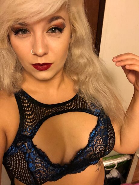 Chris Lowery star sexy picture