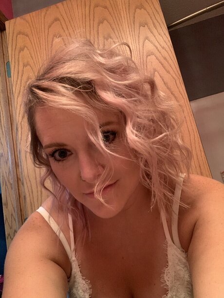 Jennifer Anthony model pornographic photos