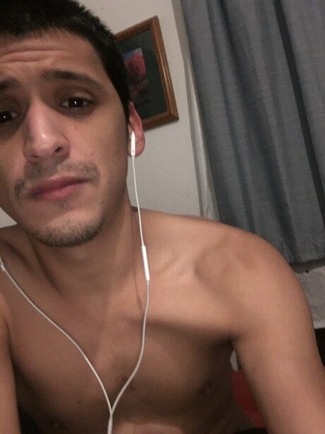 Levi Henry art model pics