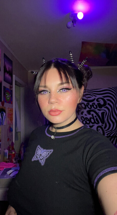 NoBunnyLikeMegg nude model galleries