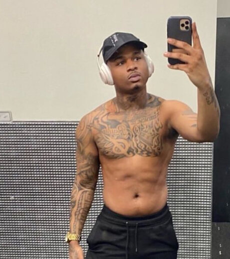 21_ nude actress image