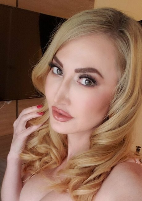 kendrajames sexy model pictures