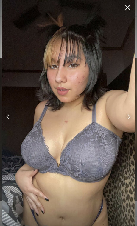 NesstKuran star nude img