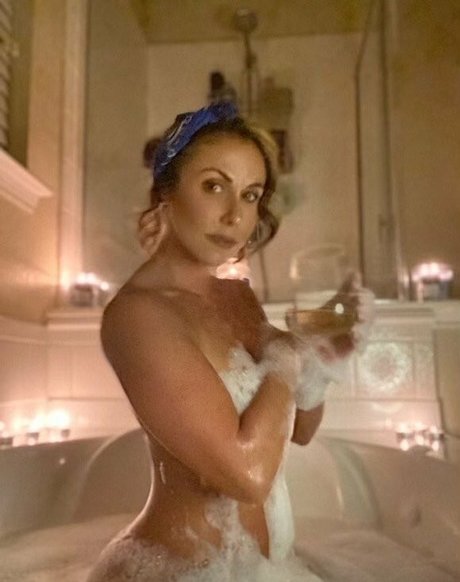 ulauryn gemini nude actress archive