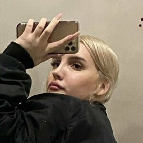 Kirill Cutes model top pictures