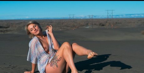 Clickbait Des art pornstar picture