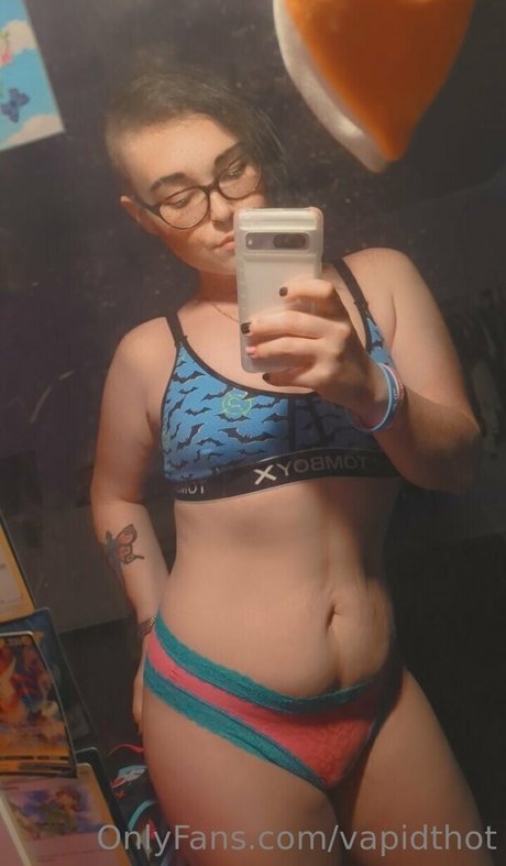 vapidthot model best picture