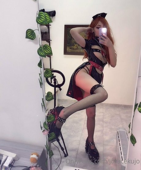 bush onlyfans pornographic photo