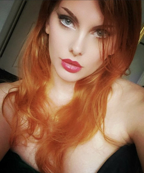 Rainia Belle art star gallery