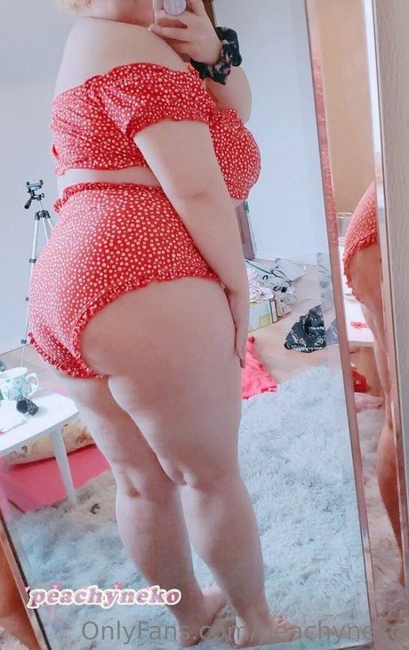 petite brunette onlyfans nude photos