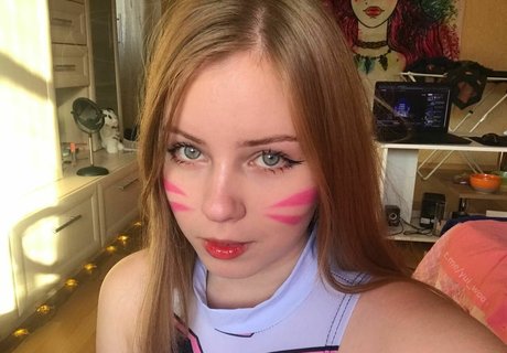 Yuiwoo pornstar art picture