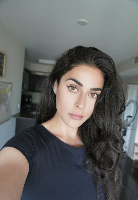 princessfrombabylon naked star img