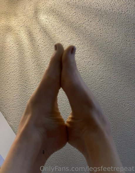 legsfeetrepeat pornstar exclusive pictures