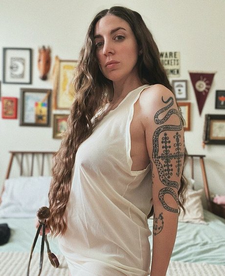 prettysadiereed pretty model pictures