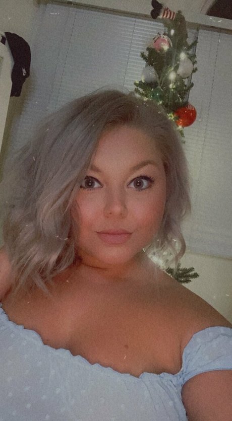 xxxhookedonbrookefree actress img