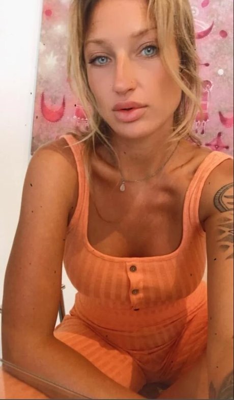 FinishNice517 perfect pornstar img