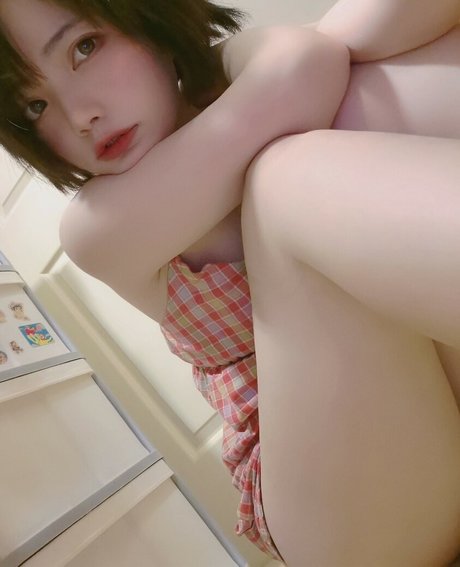 miu cosplayer sexy actress pic