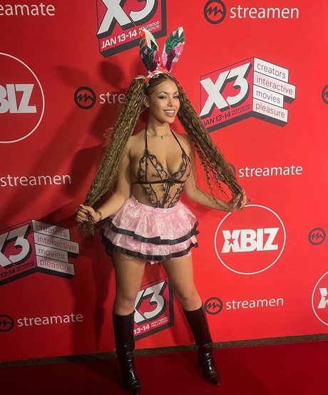 Rioadrianna high quality pornstar images