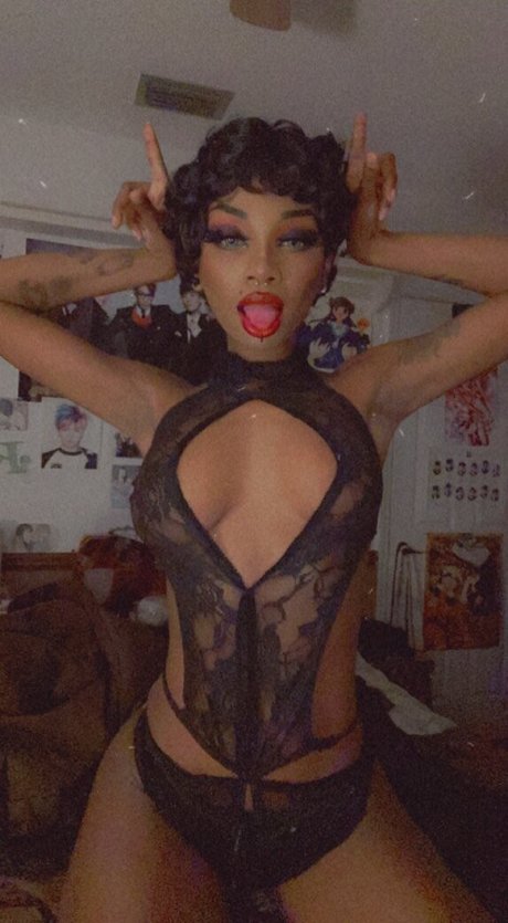 succubusdollie star erotic photos