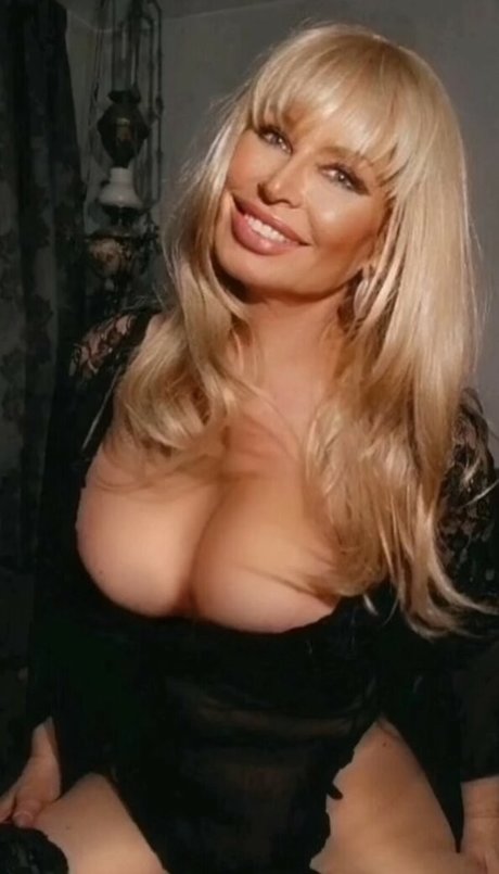 Cheri Lady high quality pornstar pics