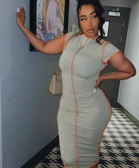 Robyn Banks hot actress pic