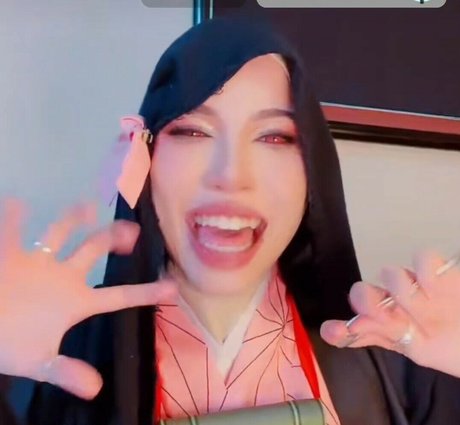 petite asian onlyfans beautiful photo