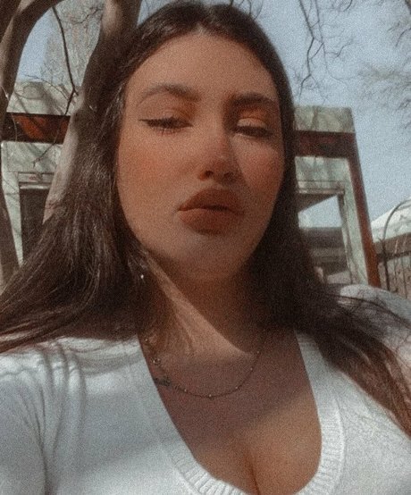 Alessia Barbarossa pornographic star photo