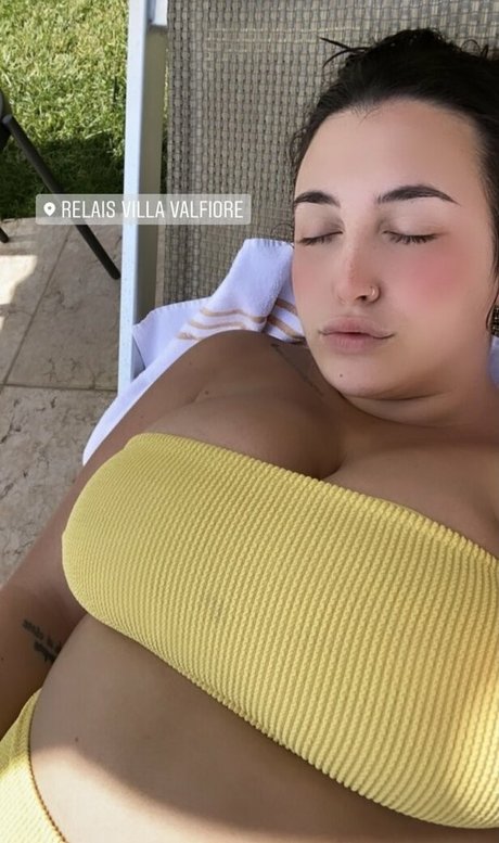 Alessia Barbarossa model pornographic pic