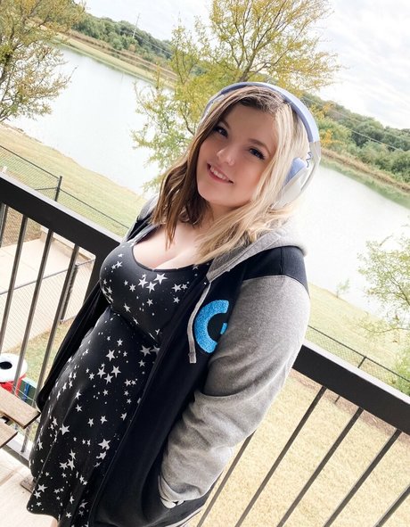 Meg Kaylee model image