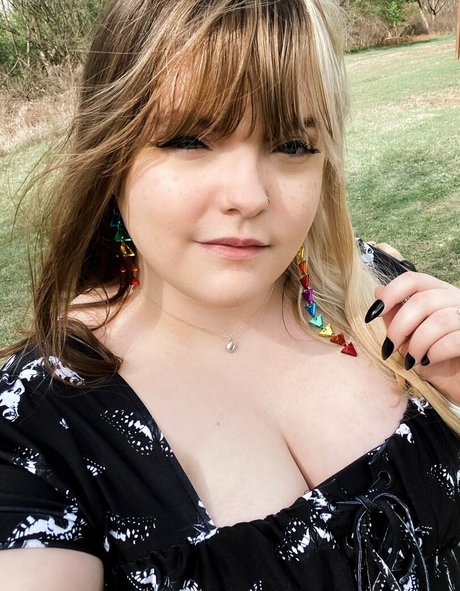 Meg Kaylee star sexy galleries