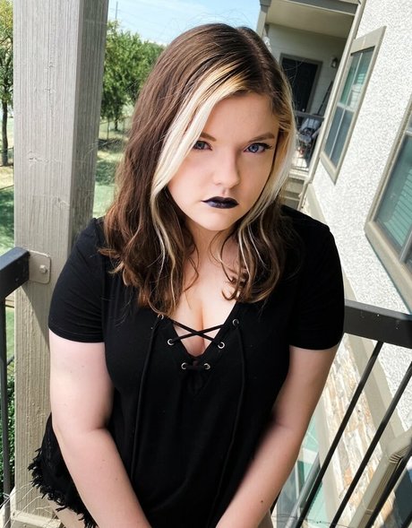 Meg Kaylee pornstar nudes galleries