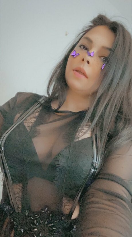 Pikafue hot star images