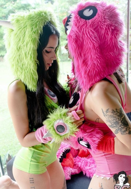 Sunnie Max model pretty images