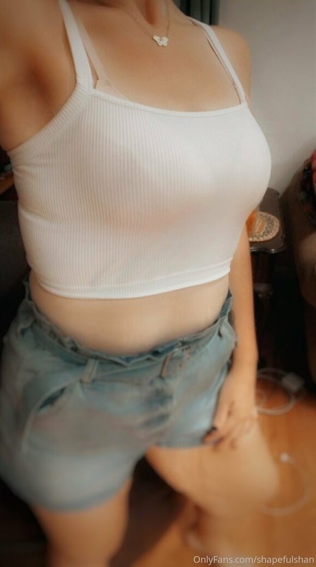 shapefulshan sexy star picture