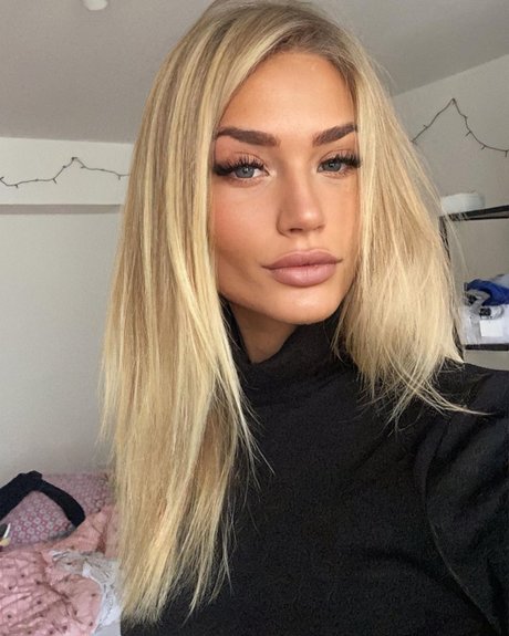 Lucie Gaumont naked pornstar picture