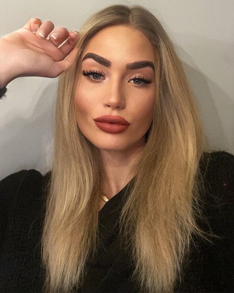 Lucie Gaumont beautiful pornstar images