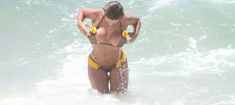 Ana Paula Minerato nude model image