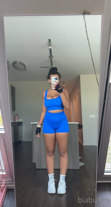 BiaBunnyy pornstar pretty archive