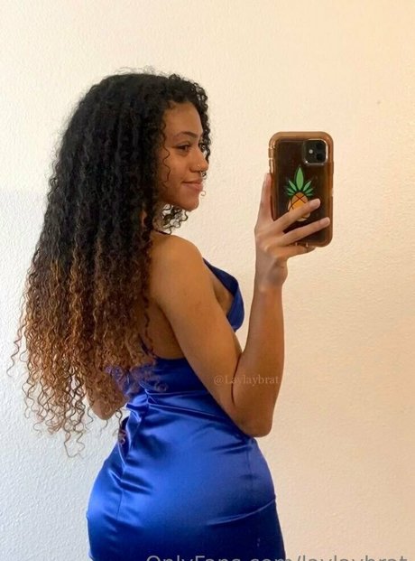 laylaybrat model perfect picture