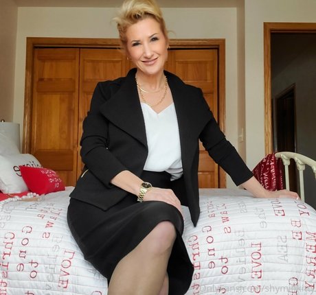 shy kitty hd model pictures