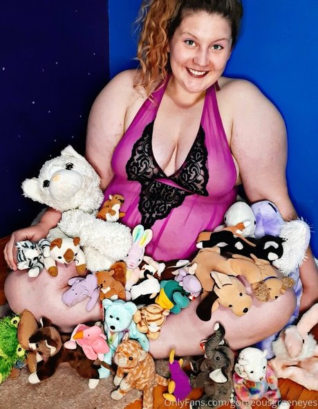 gorgeousgreeneyes star erotic picture