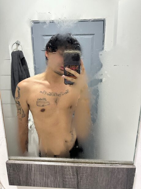 Frankie Robles star pretty photos