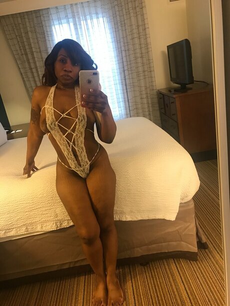 ClitToria beautiful model pics