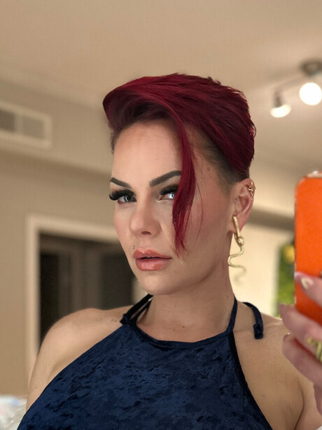 Scarlet Fox pornstar exclusive pictures