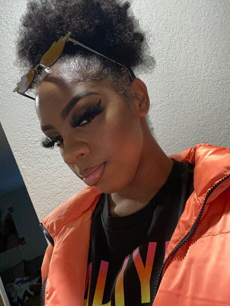 Elishia star pornographic pic